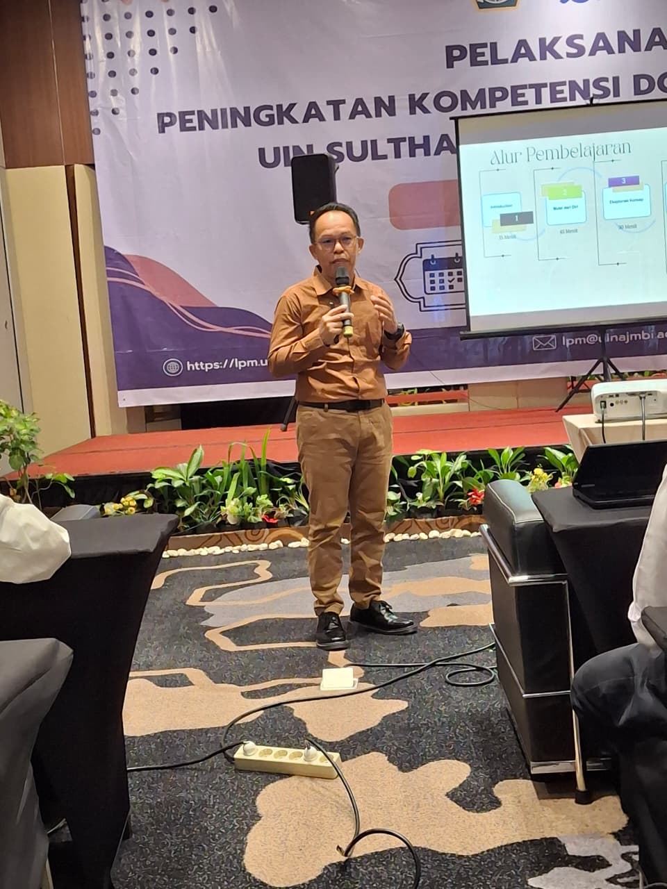 Dari Mengajar Menuju Mendidik: Evaluasi Pembelajaran sebagai Fondasi Profesionalisme Dosen