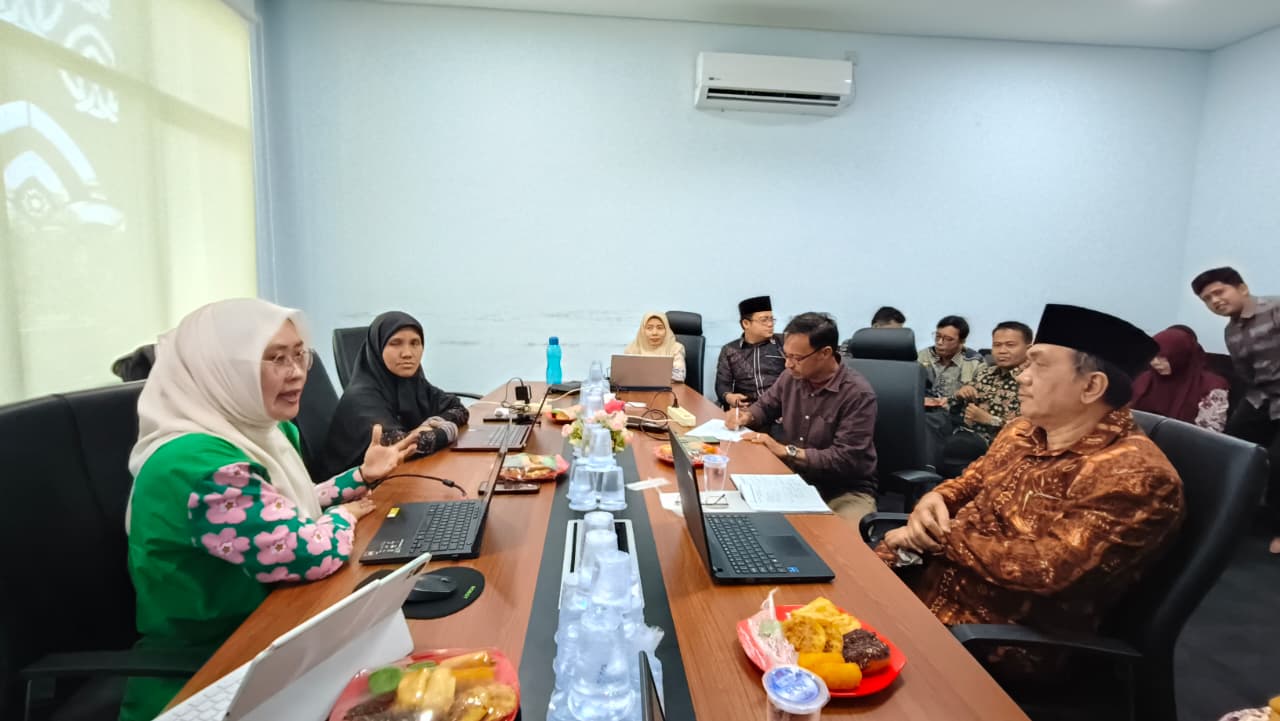 LPM UIN Jambi Laksanakan Pendampingan Pra Review Kurikulum di Fakultas Syariah